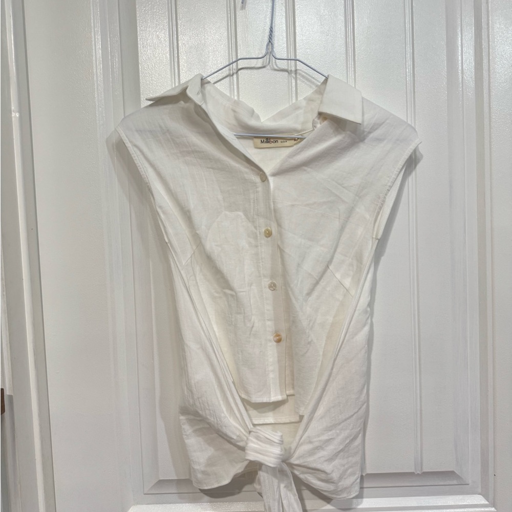 Millibon White Sleeveless Tie-Front Button Down Shirt